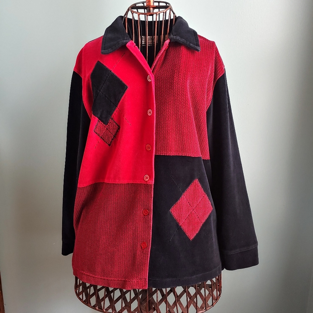 Vintage Long Sleeve Plush Velour Button Down Shirt Diamond Red Black Petite